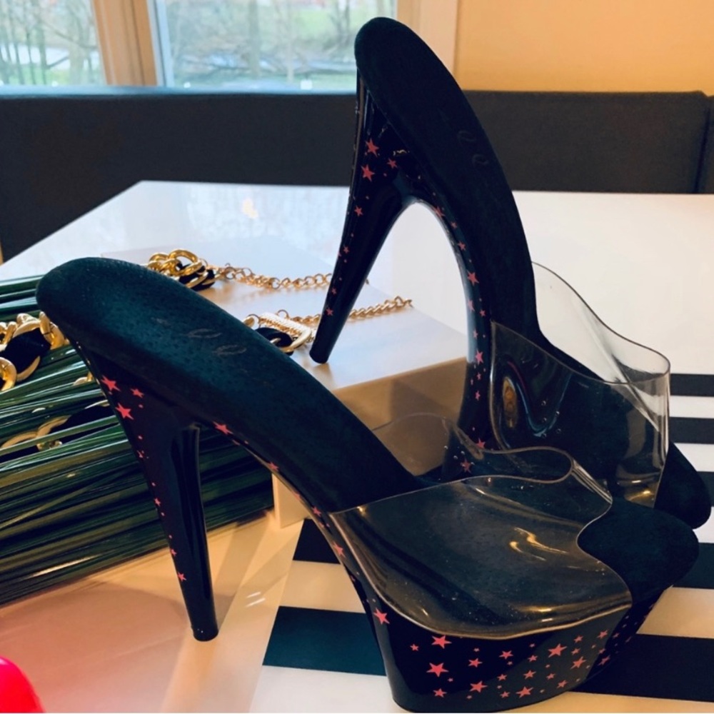 MAKE AN OFFER BLACKLIGHT ELLIE PLATFORM HEELS GREAT FOR POLE DANCING CLASS